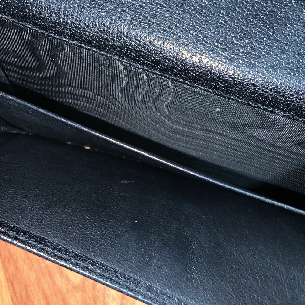 Authentic Gucci Monogram GG Canvas Flap Wallet with Bow - Picture 12 of 16